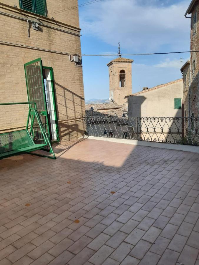 Palazzo Tuemi Apartamento Castelplanio Exterior foto
